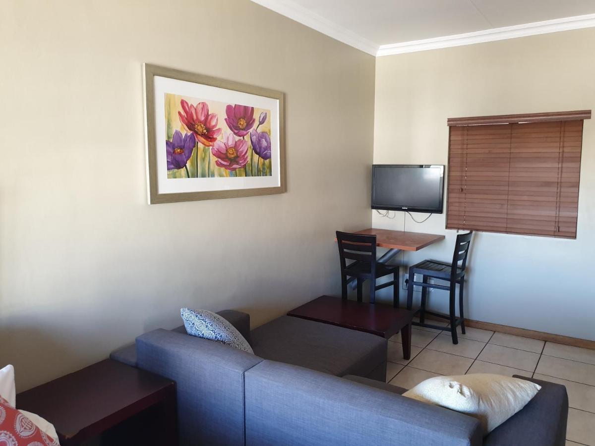 Grosvenor Apartments Pretoria-Noord Buitenkant foto