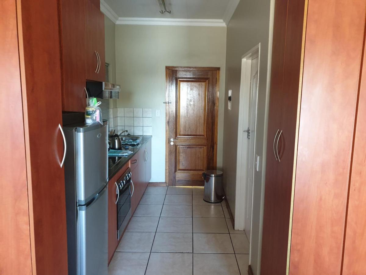 Grosvenor Apartments Pretoria-Noord Buitenkant foto