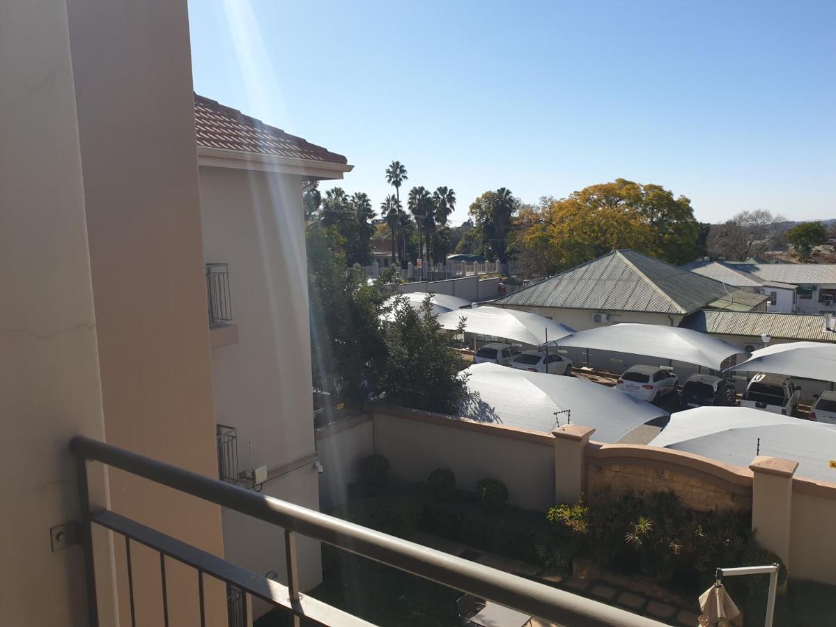 Grosvenor Apartments Pretoria-Noord Buitenkant foto