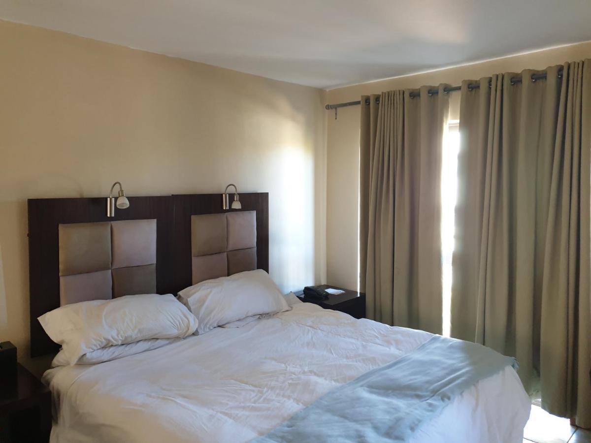 Grosvenor Apartments Pretoria-Noord Buitenkant foto